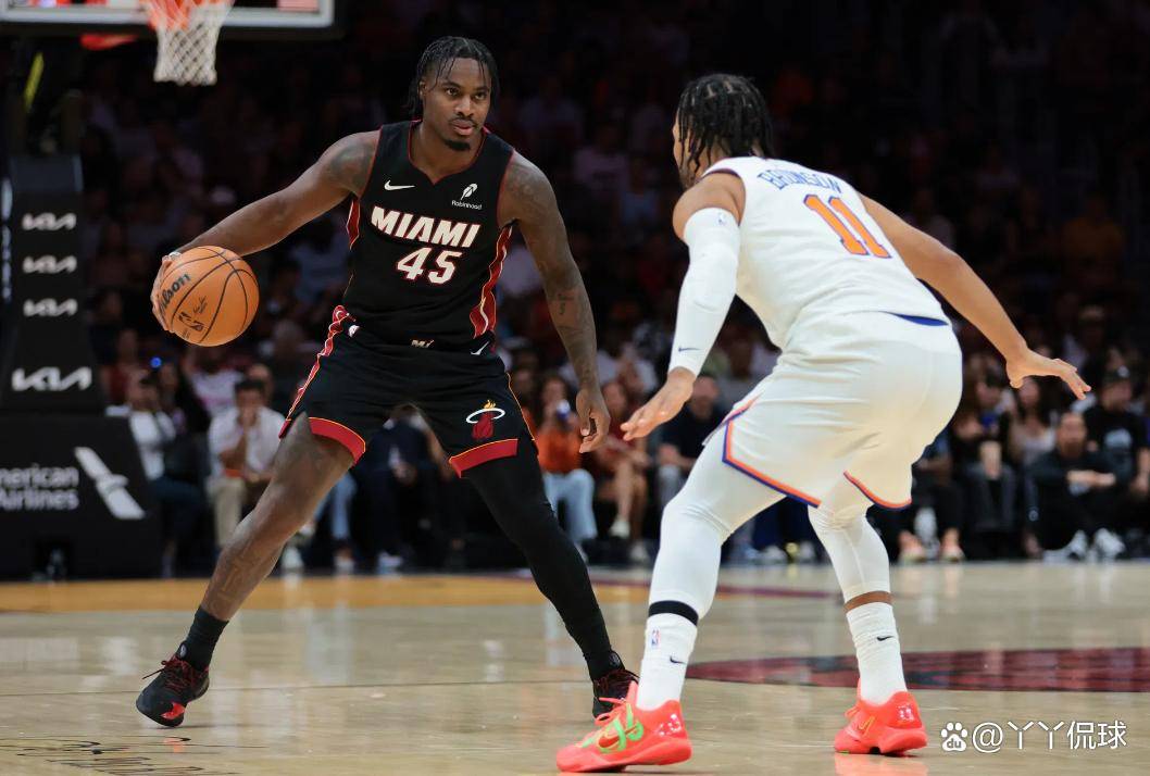 窗口期CBA季后赛焦点战；迈阿密热火复出首秀；气氛紧张；更衣室氛围转暖的简单介绍