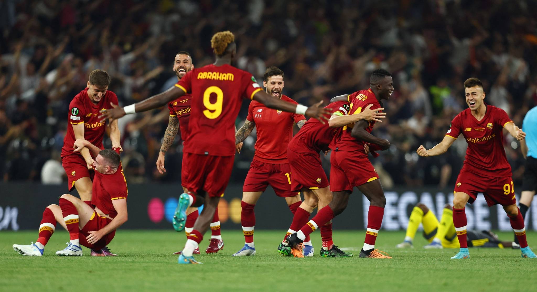 国际比赛日欧联焦点战，萨克拉门托国王单刀错失，质疑声仍在，轮换策略成焦点的简单介绍